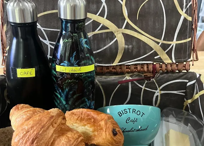 Le Gite, Comme A La Campagne, Situe A 25m' De Lourdes, Tarbes, Pau